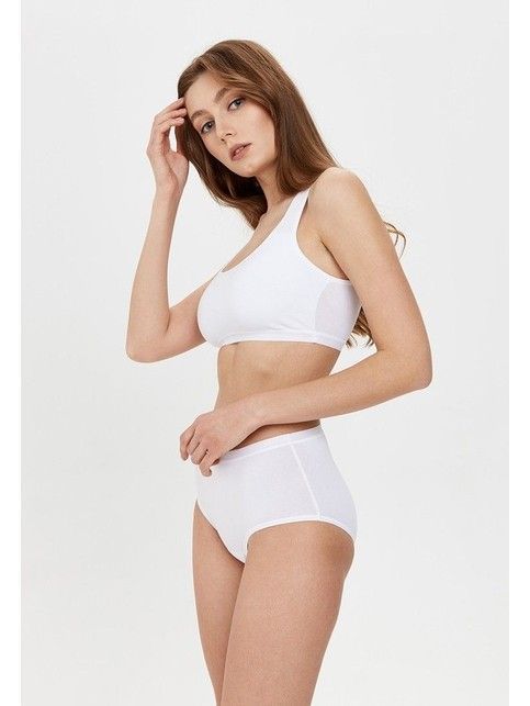 Białe biustonosze - Jasne staniki