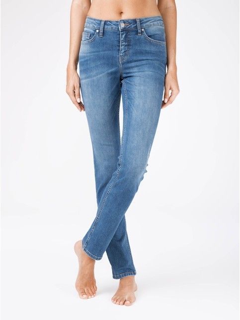 Eco-friendly jeansy z efektem 