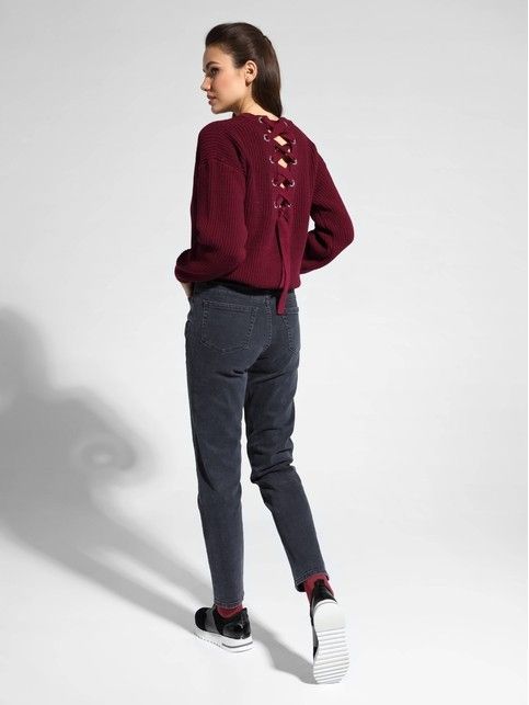 Stylowy sweter z przędzy luzem z sznurowaniem na plecach LDK 073