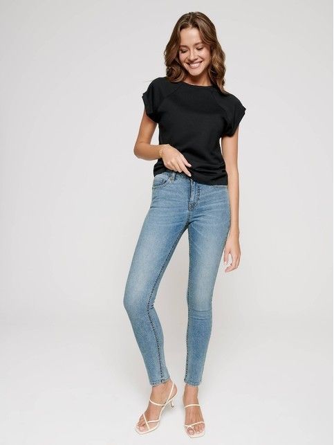 Modelowanie eco-friendly jeansy skinny z wysokim stanem CON-240