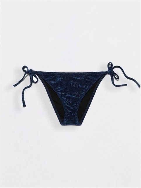 Majtki-tanga ze średnim stanem ROXY VELVET