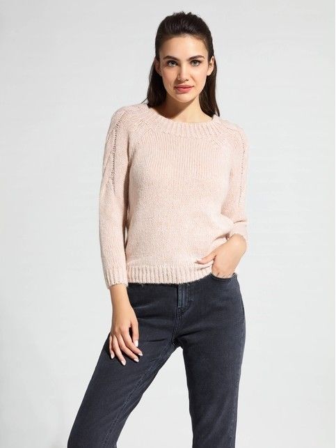 Dzianinowy sweter z warkoczami z przędzy objętościowej z wełną i moherem LDK 077